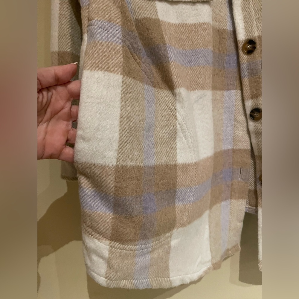 Shacket Soft, Cozy, Button Down Shacket. Two Ches… - image 2
